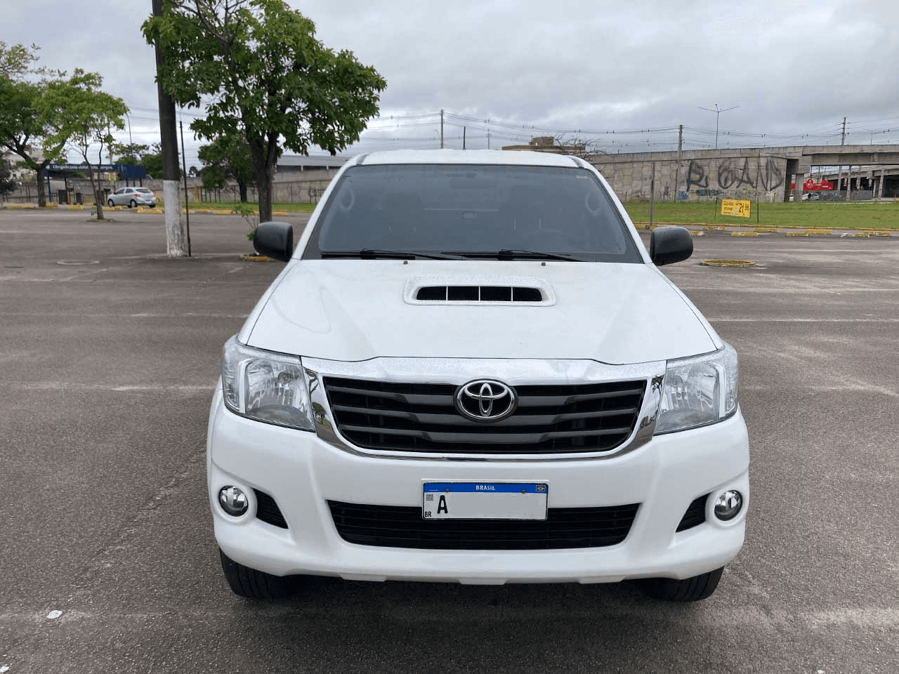 TOYOTA HILUX 2015 SR 3.0 TURBO DIESEL 4X4 AUTOMÁTICA