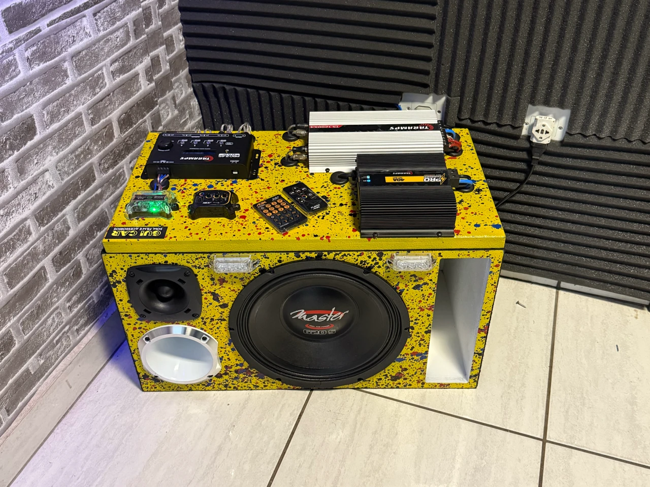 KIT BOB TRIO MASTER 620 + PAINEL FULL TARAMPS COM AJK - AMARELO