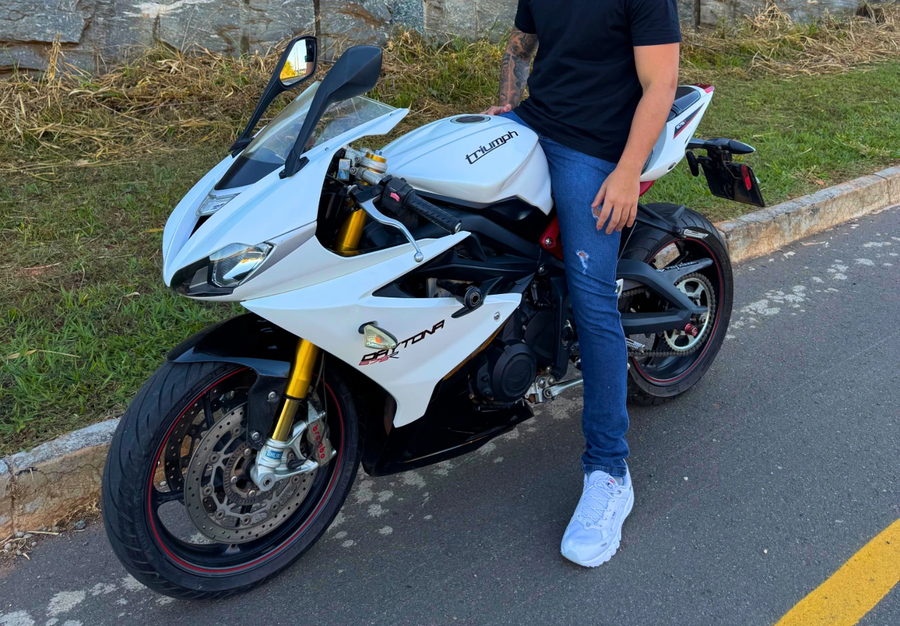 TRIUMPH DAYTONA 675R + 10K OU 40 MIL NO PIX! | SOMENTE 10 MIL NÚMEROS!